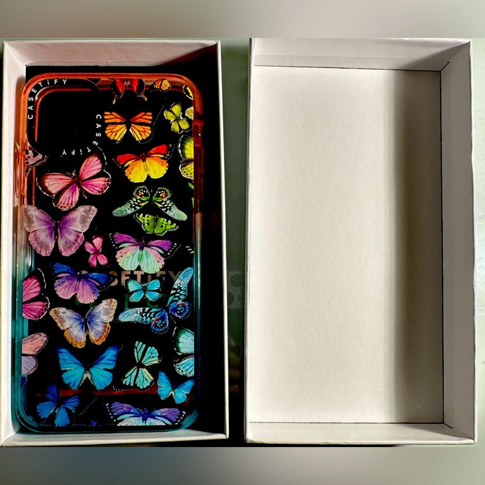 *Brand New* iPhone 11 Pro Max Casetify Butterfly Case